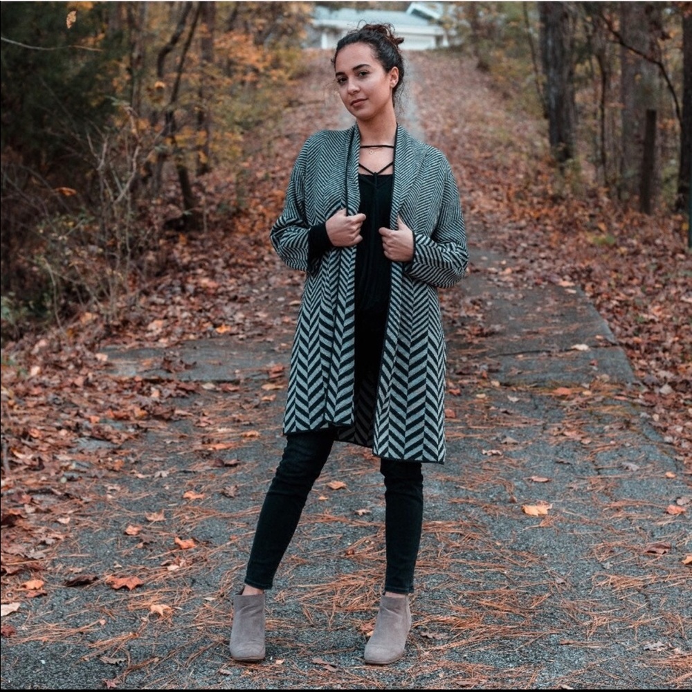 100% Peruvian Alpaca wool Coat Herringbone pattern